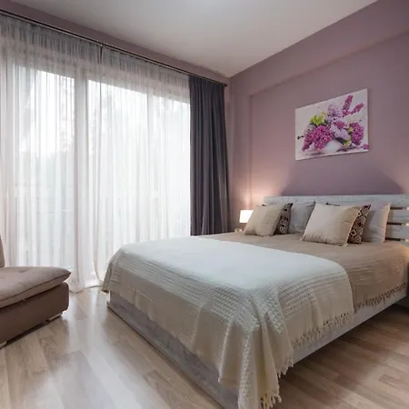 GG Home - cozy 2-bedroom apartment on Givi Kartozia  Tbilisi Zewnętrze zdjęcie