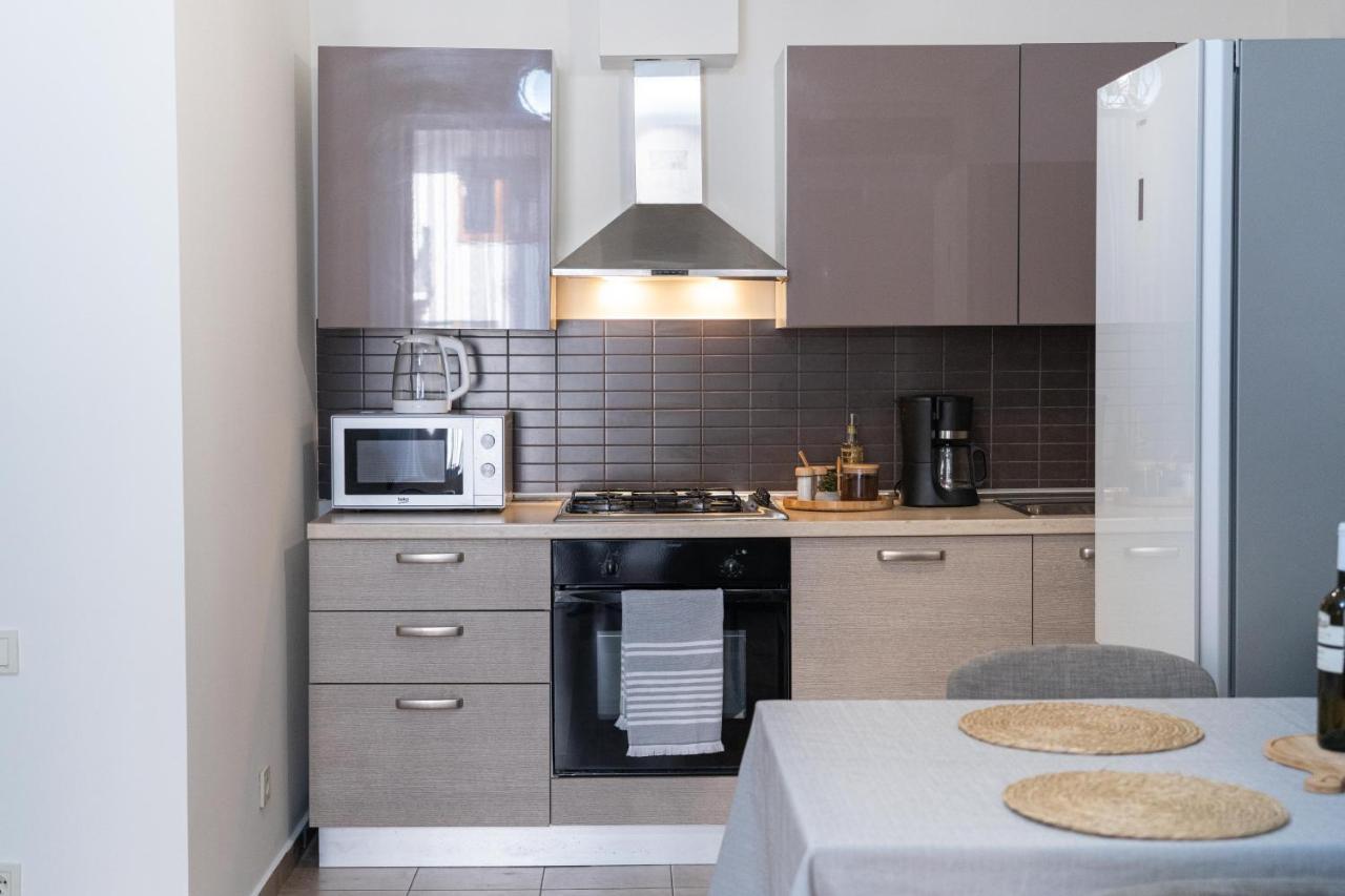 Gg - Cozy 2-bedroom On Givi Kartozia Apartment Tbilisi