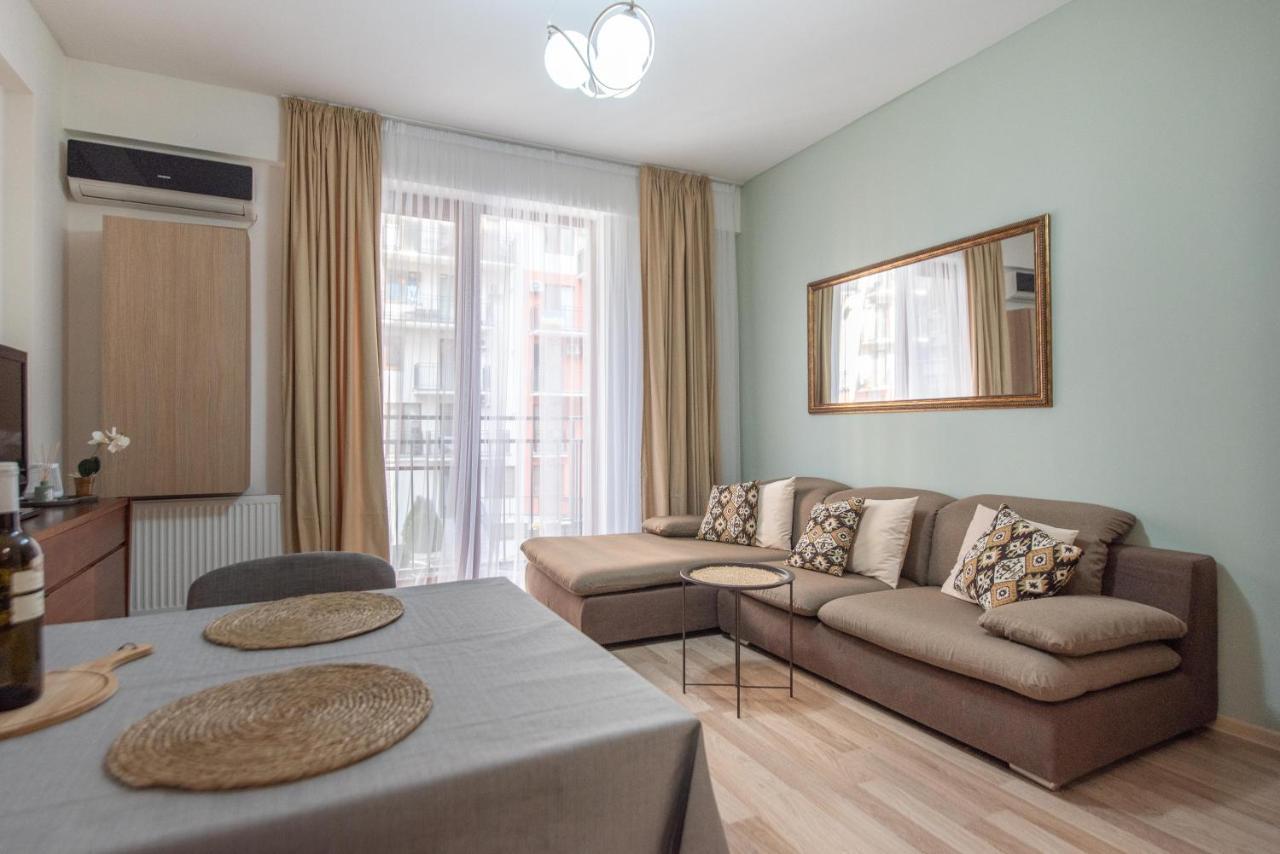 Gg - Cozy 2-bedroom On Givi Kartozia * Tbilisi